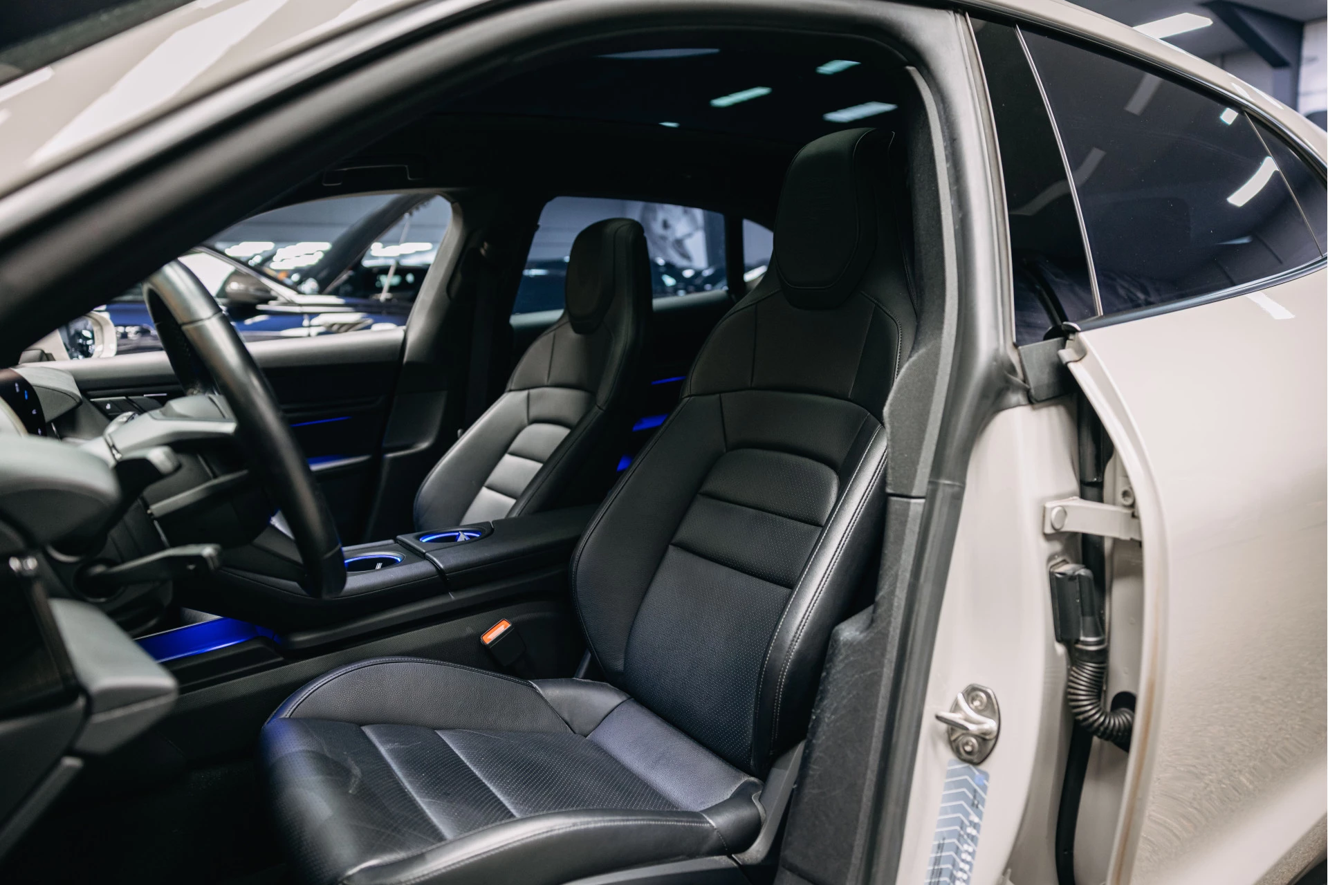 Hoofdafbeelding Porsche Taycan