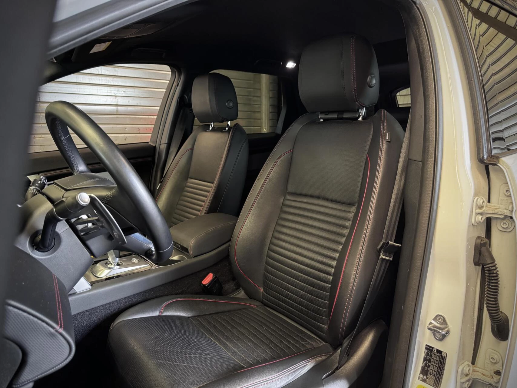 Hoofdafbeelding Land Rover Discovery Sport