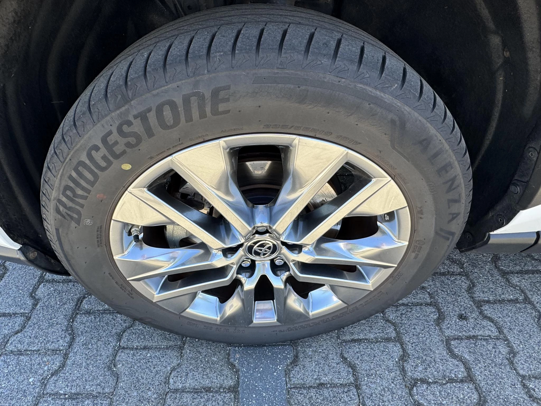 Hoofdafbeelding Toyota RAV4