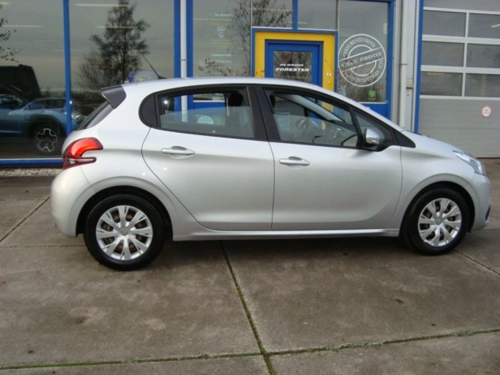 Hoofdafbeelding Peugeot 208