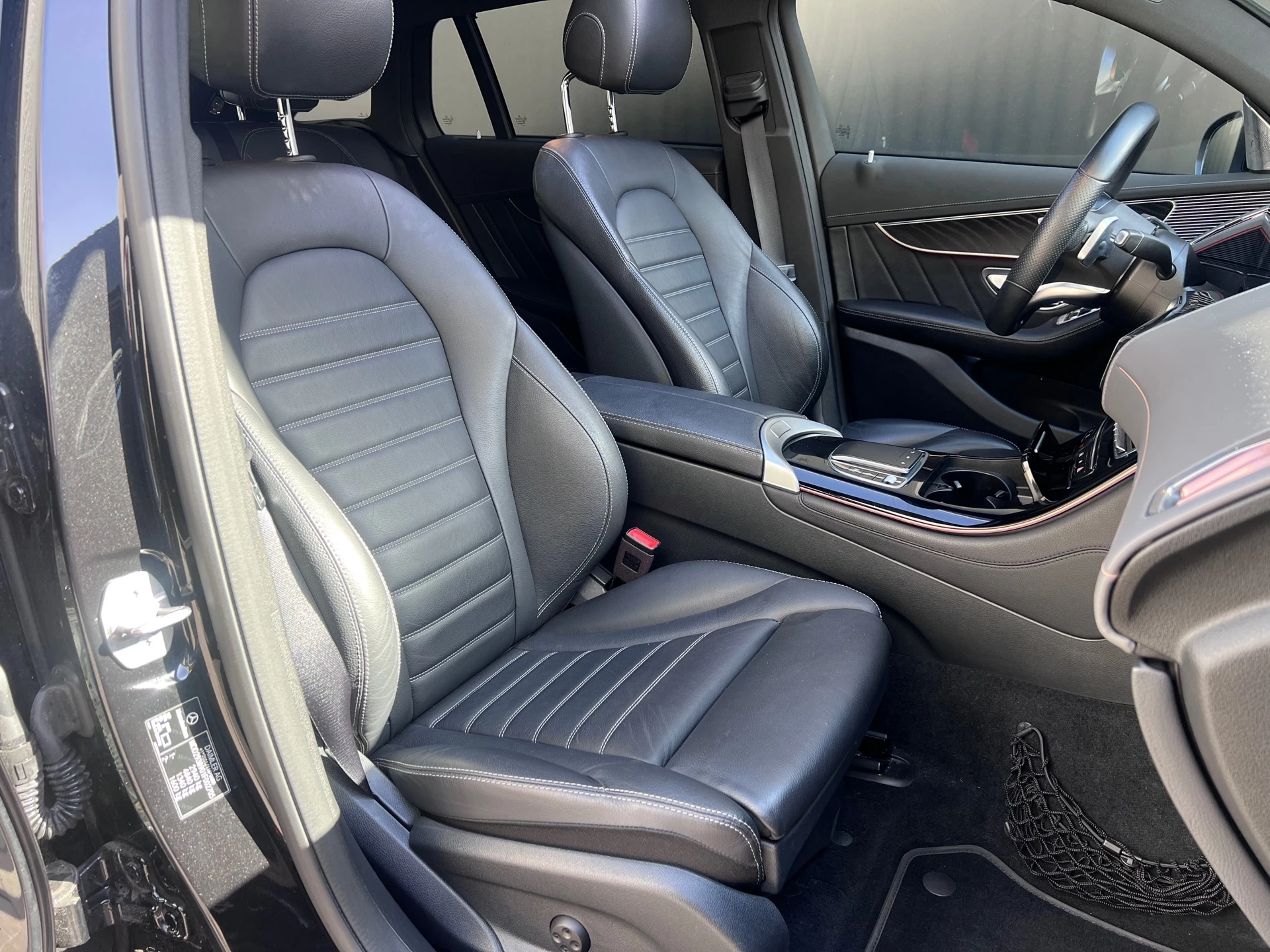 Hoofdafbeelding Mercedes-Benz EQC