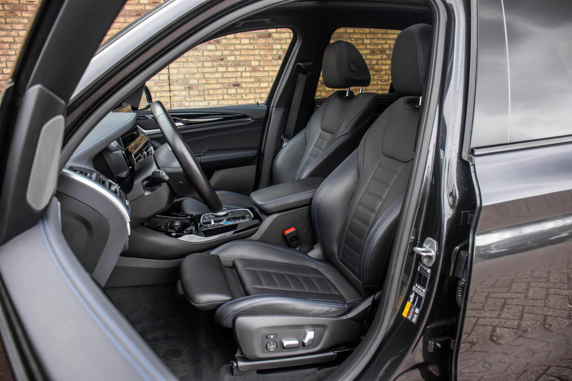 Hoofdafbeelding BMW iX3