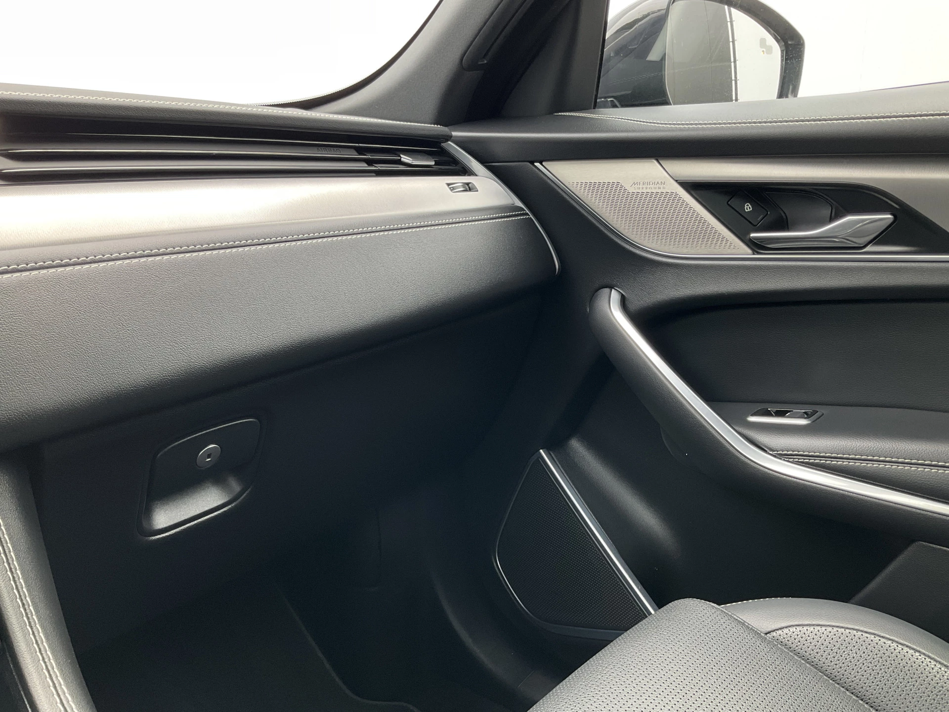 Hoofdafbeelding Jaguar F-PACE