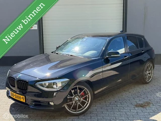 BMW 1-serie 118i Sport Line / automaat / nap / navi / cruise