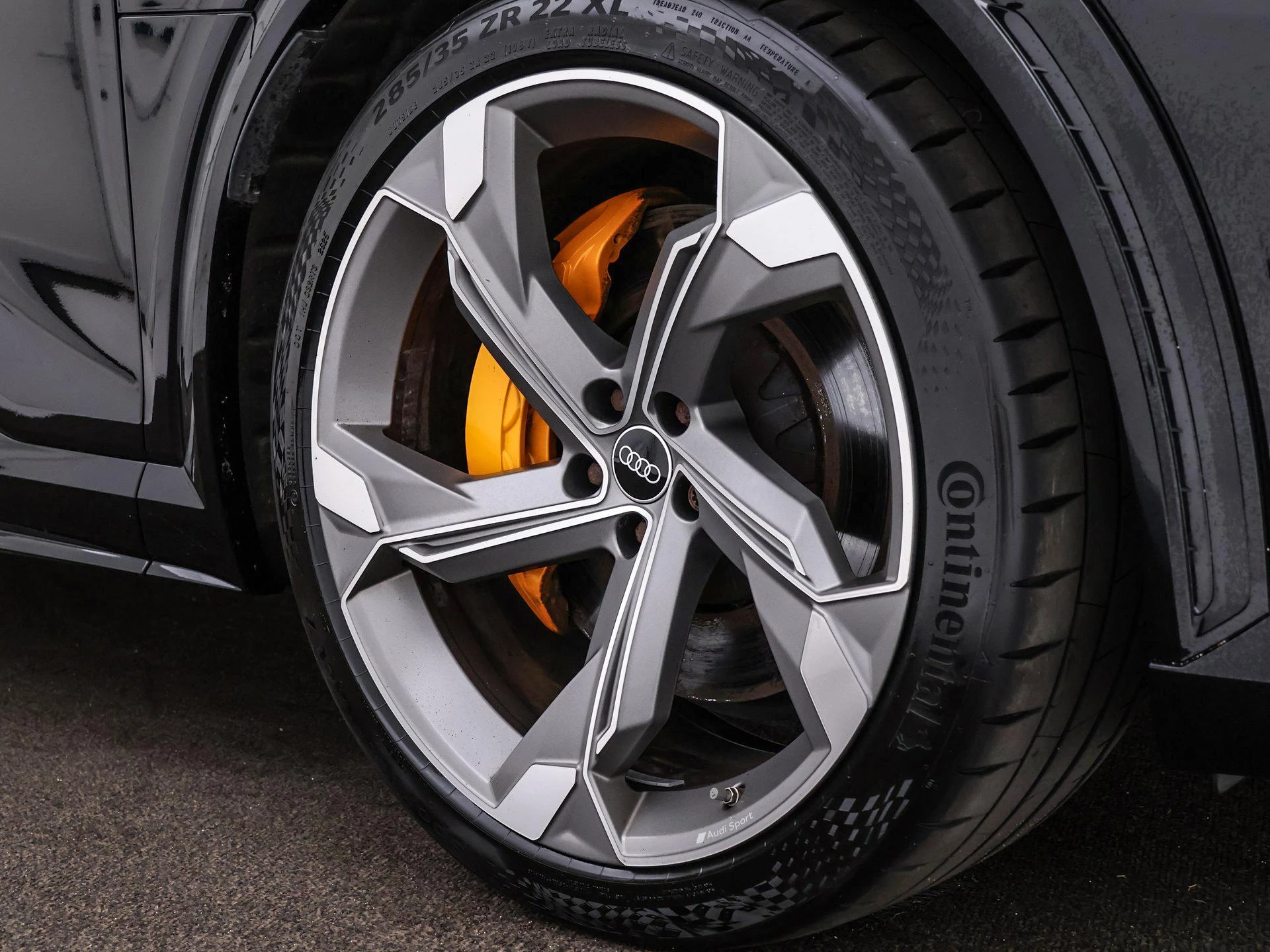 Hoofdafbeelding Audi e-tron