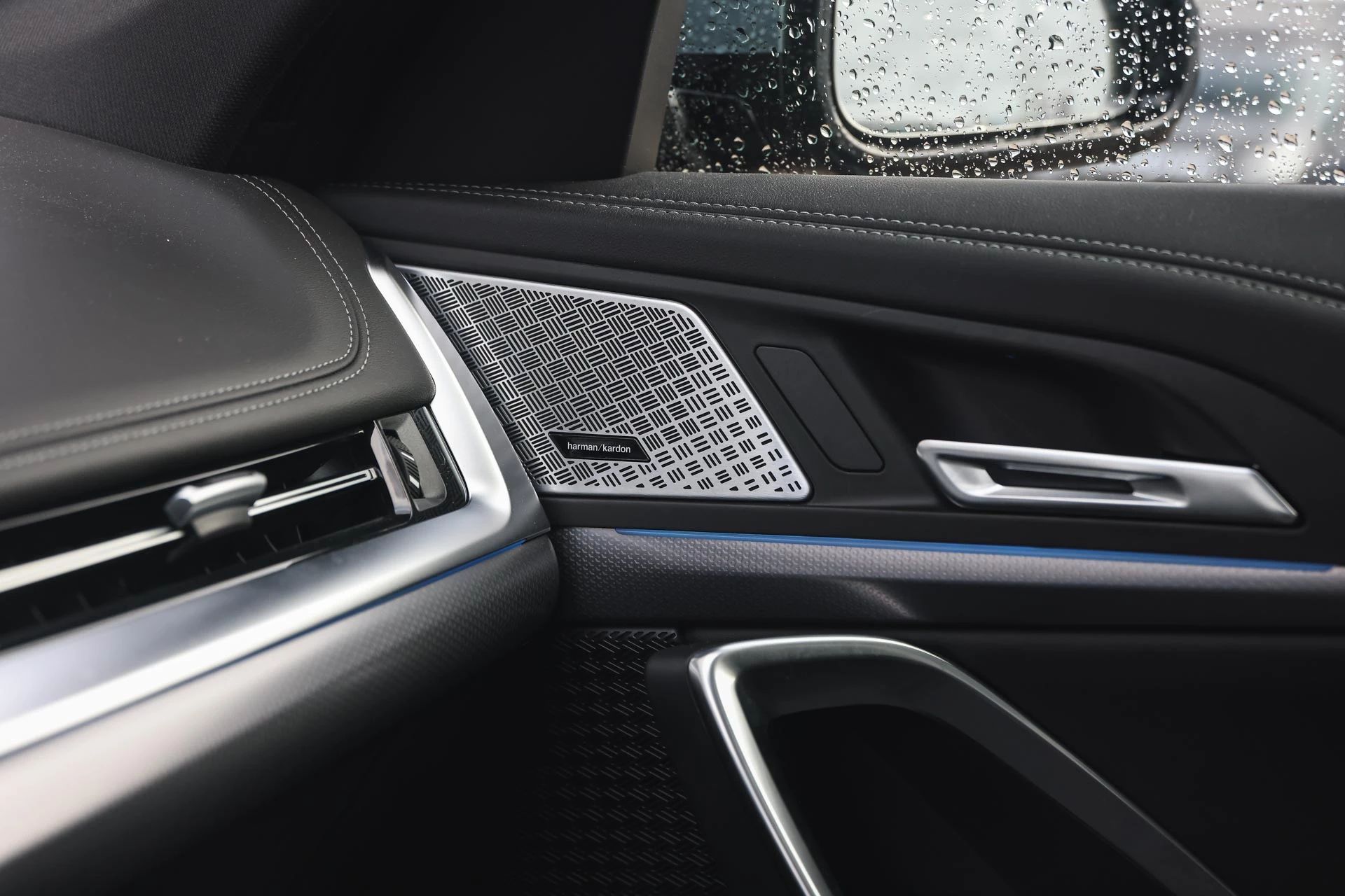 Hoofdafbeelding BMW iX1