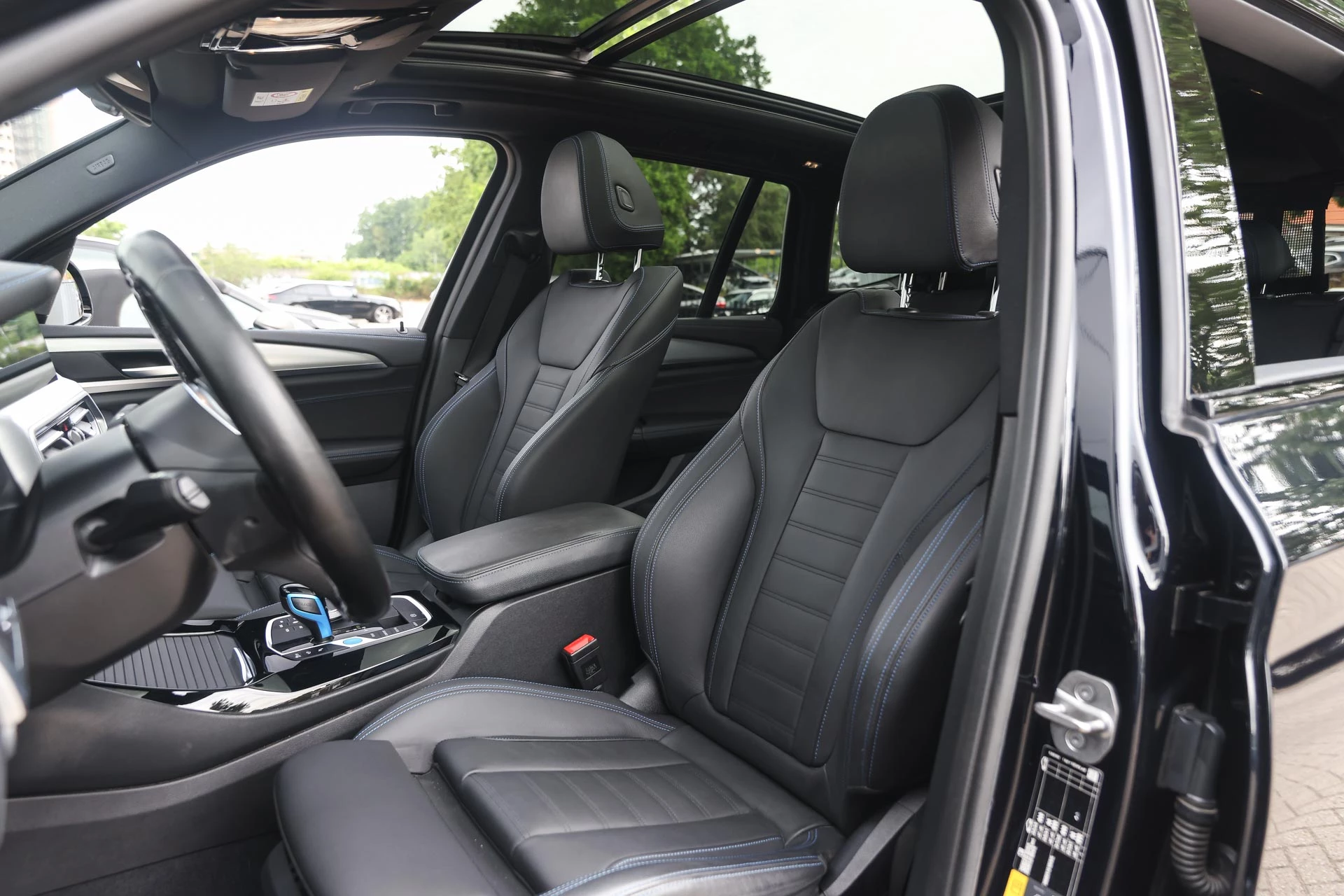 Hoofdafbeelding BMW iX3