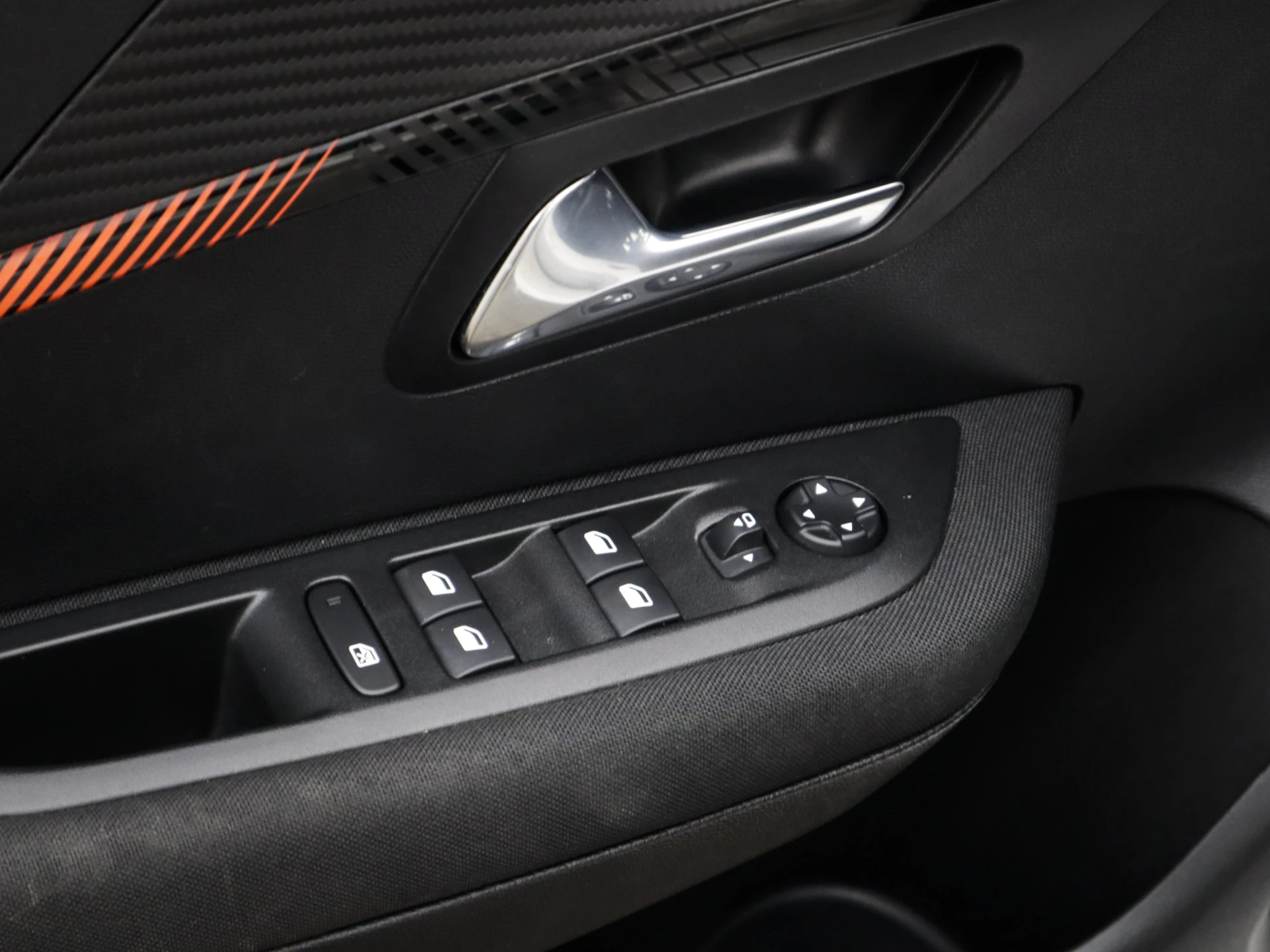 Hoofdafbeelding Peugeot e-208