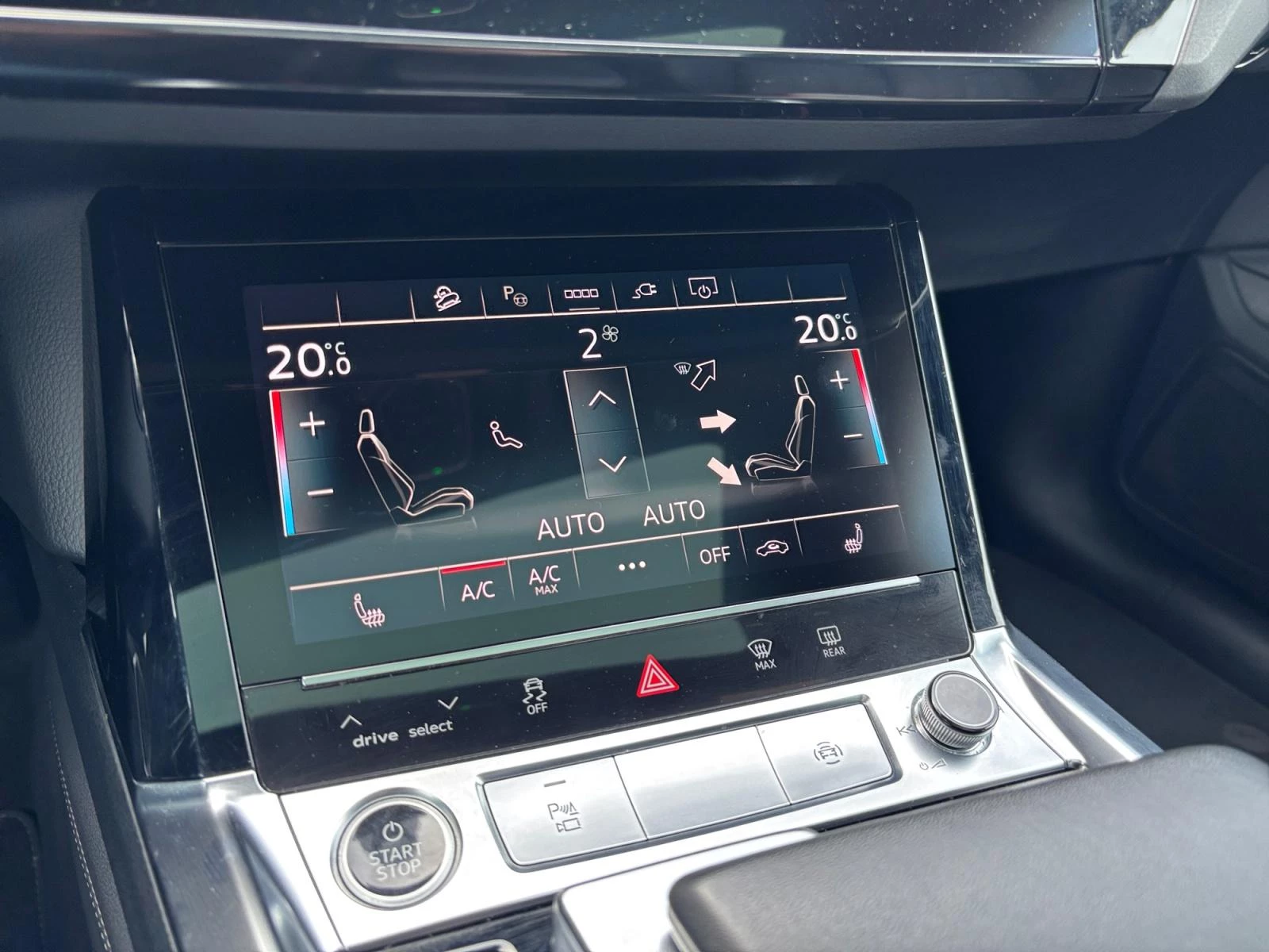 Hoofdafbeelding Audi e-tron