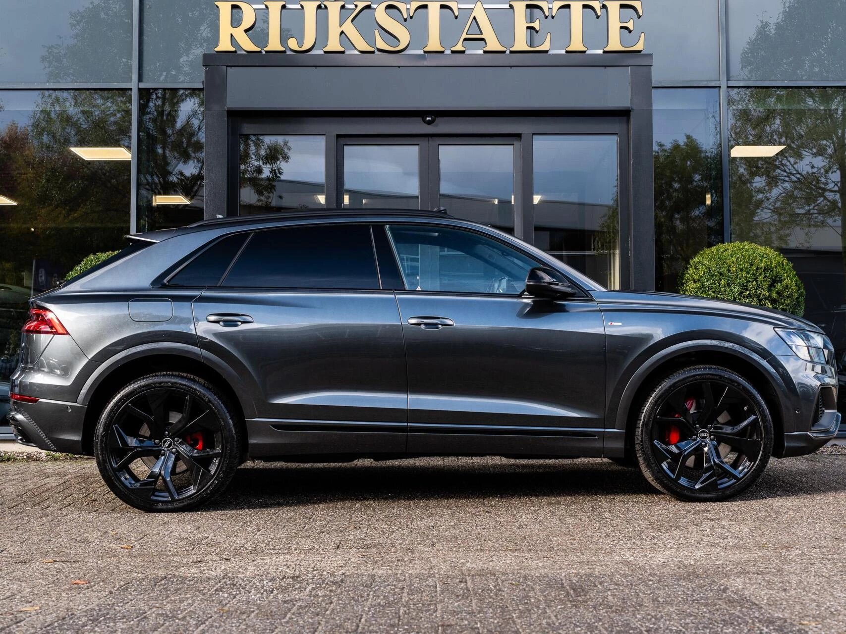 Hoofdafbeelding Audi Q8