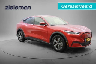 Ford Mustang Mach-E RWD 75 kWh - Carplay, Navi, Camera, Cruise, Leer, Stoel/Stuur Verw. SOH 94% GERESERVEERD!!!