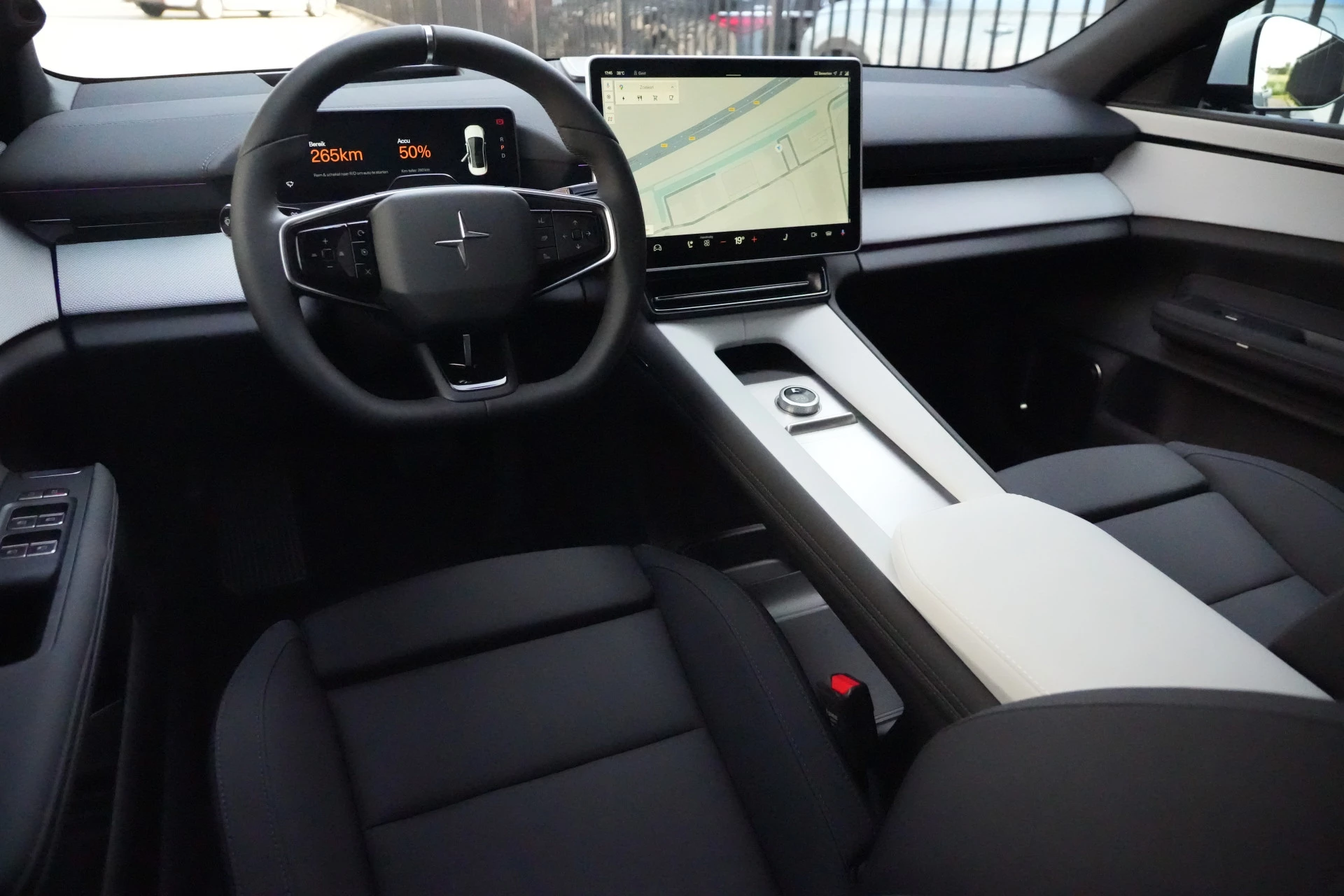 Hoofdafbeelding Polestar 4