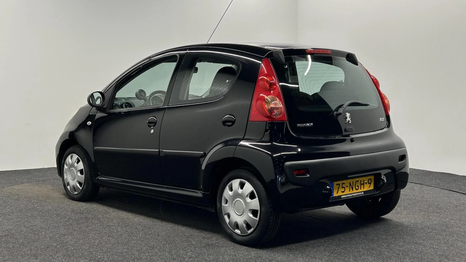 Hoofdafbeelding Peugeot 107
