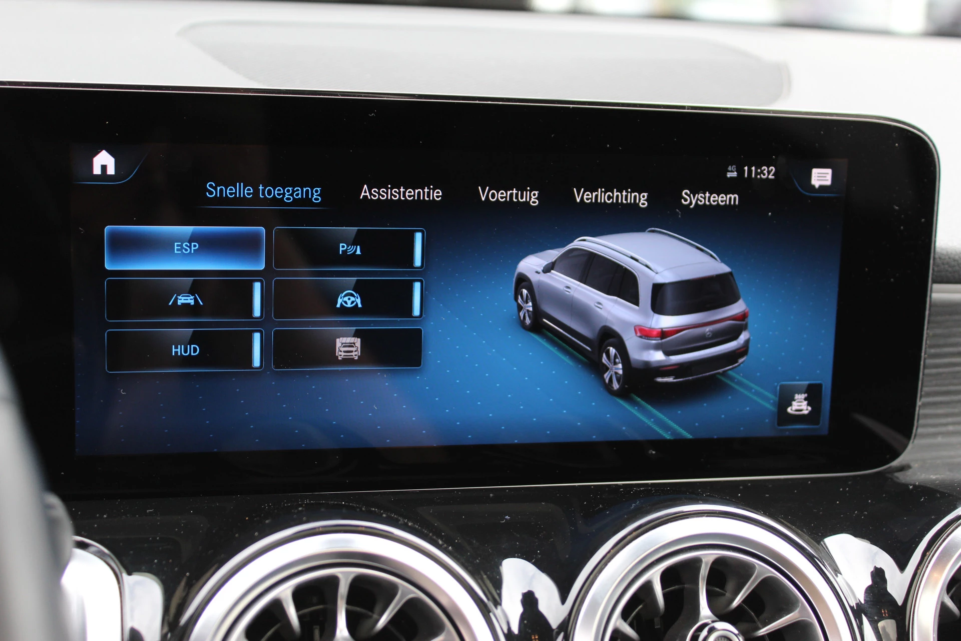 Hoofdafbeelding Mercedes-Benz EQB