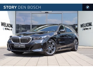 BMW i5 Touring eDrive40 M Sport / Adaptieve LED / Parking Assistant / Stoelverwarming / M Sportonderstel / Driving Assistant Plus / Extra getint glas achter