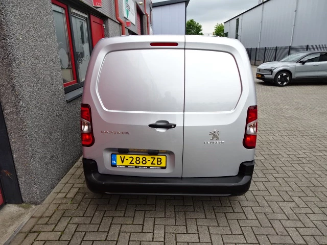 Hoofdafbeelding Peugeot Partner