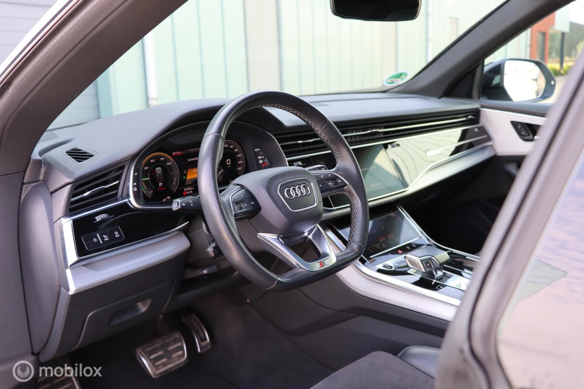 Hoofdafbeelding Audi Q8