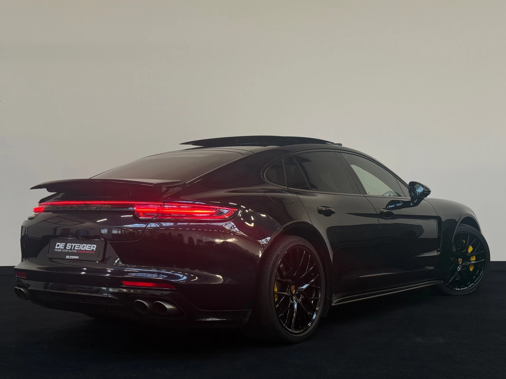 Hoofdafbeelding Porsche Panamera