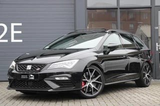 SEAT Leon ST 2.0 TSI CUPRA 300 4DRIVE | Carbon Edition | Panoramadak | Schaalstoelen | Virtualcockpit | Sfeerverlichting | Adaptiv