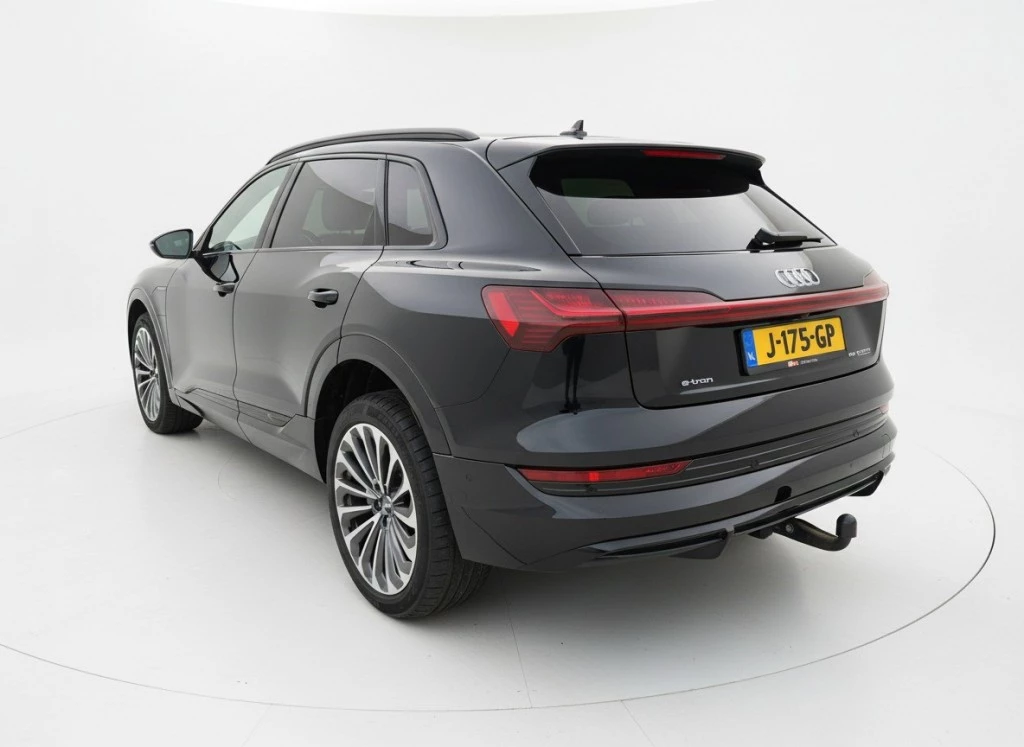 Hoofdafbeelding Audi e-tron