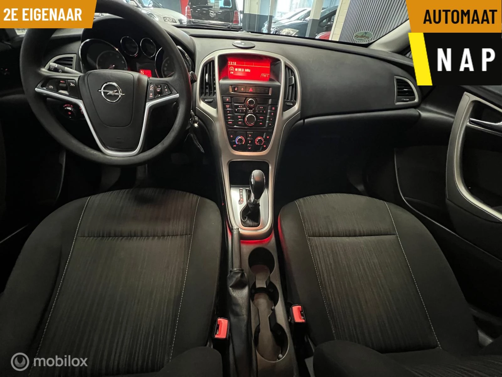 Hoofdafbeelding Opel Astra