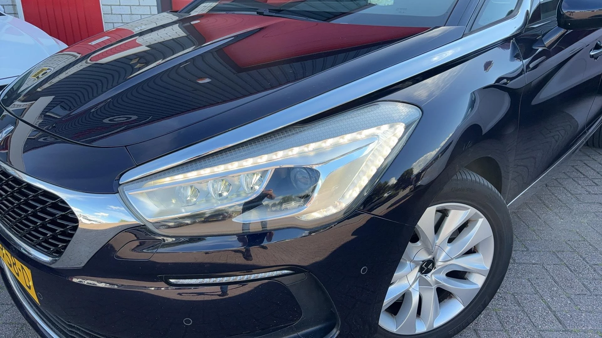Hoofdafbeelding DS DS 5