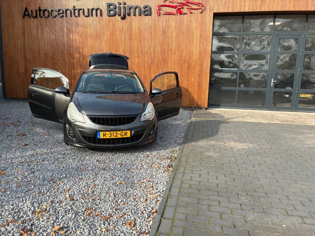 Hoofdafbeelding Opel Corsa