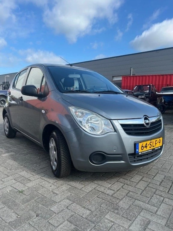 Hoofdafbeelding Opel Agila
