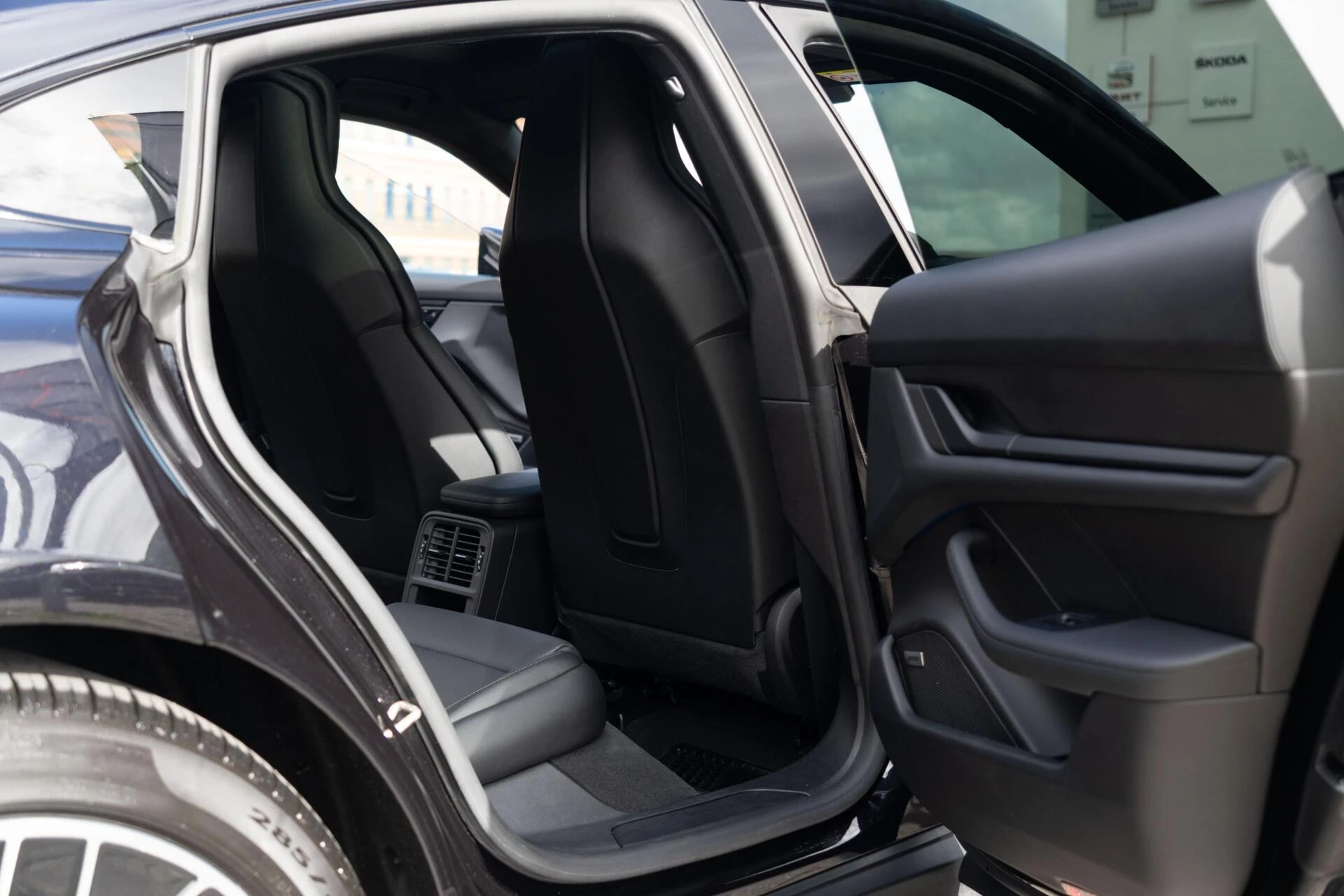 Hoofdafbeelding Porsche Taycan