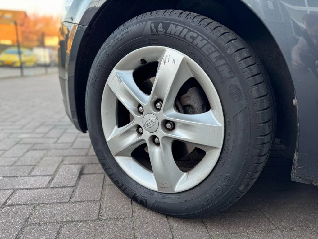 Hoofdafbeelding Kia Ceed