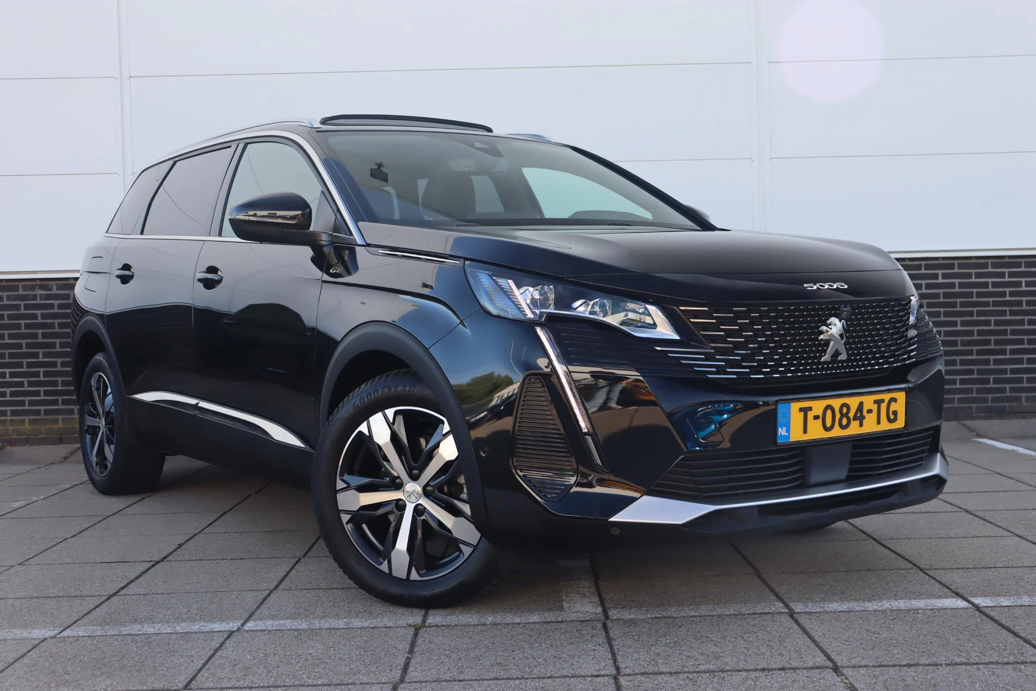 Hoofdafbeelding Peugeot 5008