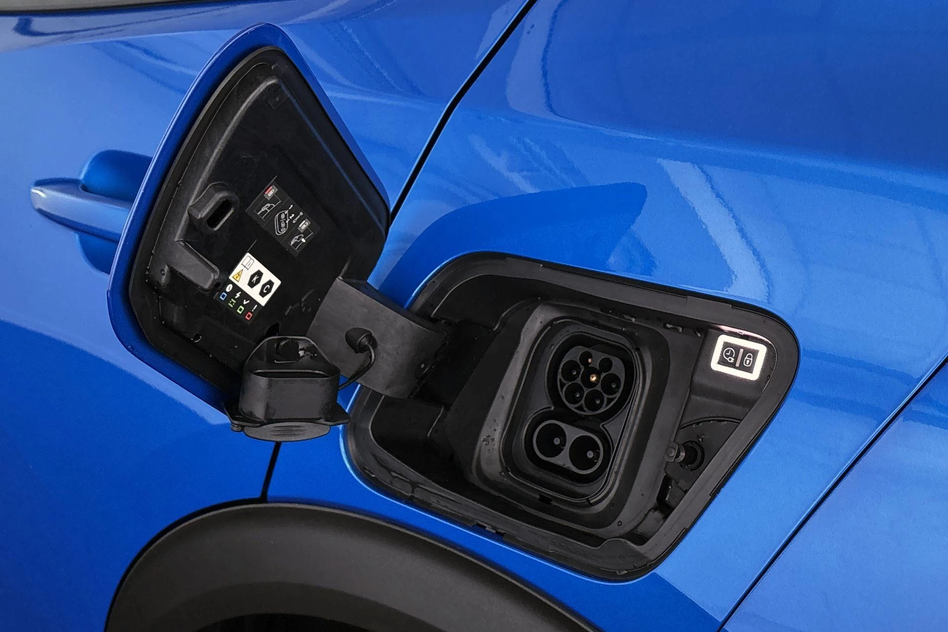 Hoofdafbeelding Peugeot e-2008