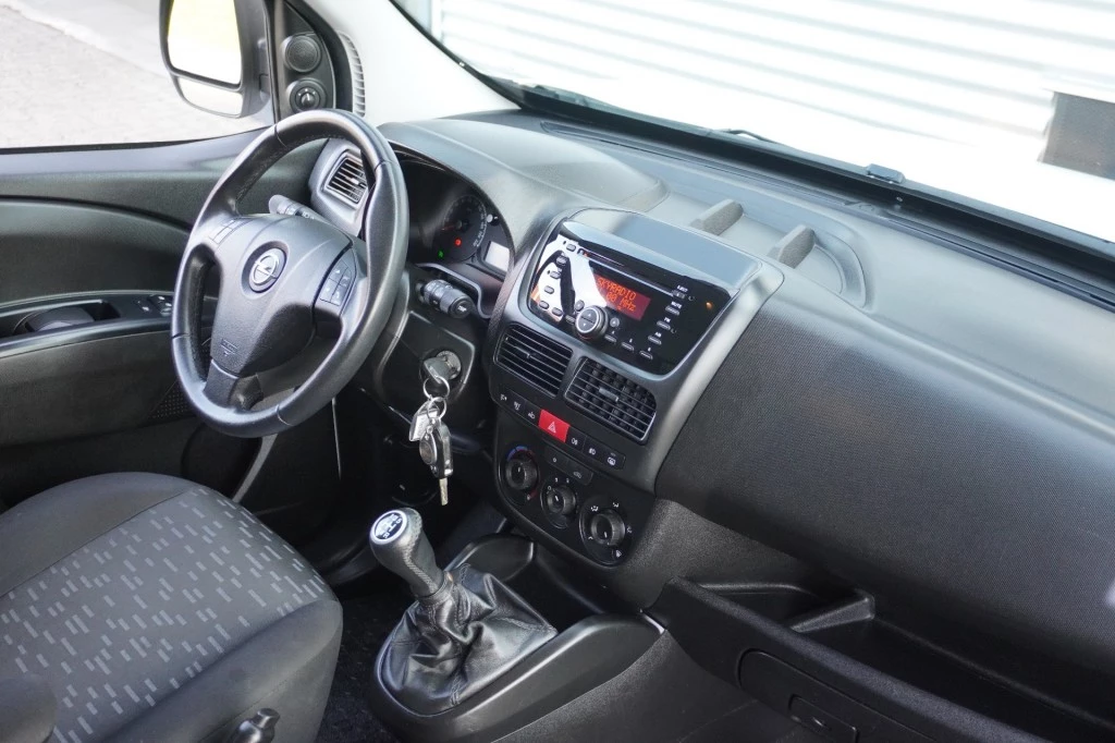 Hoofdafbeelding Opel Combo