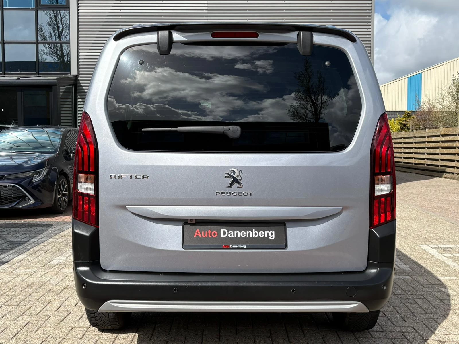 Hoofdafbeelding Peugeot Rifter