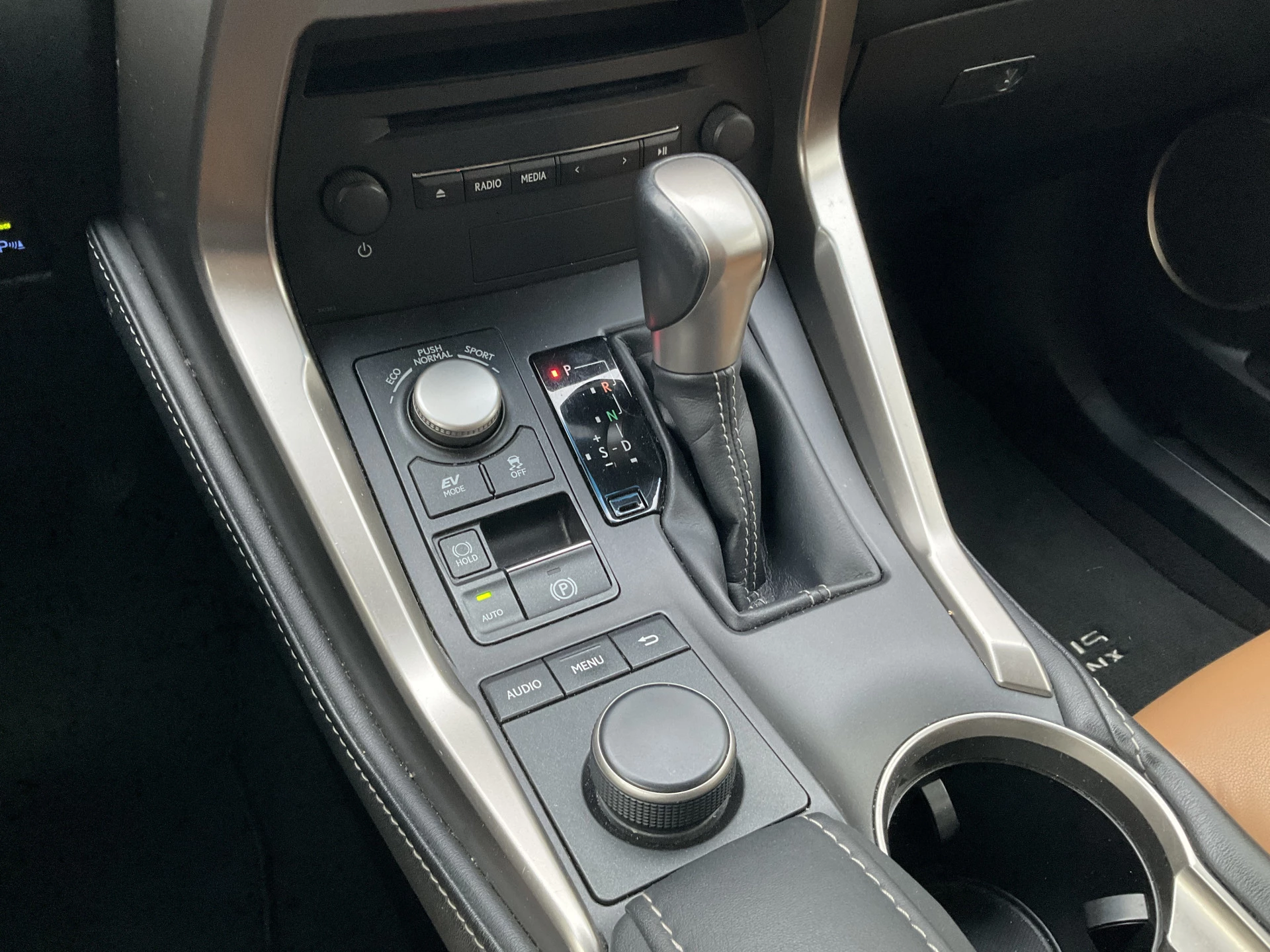 Hoofdafbeelding Lexus NX