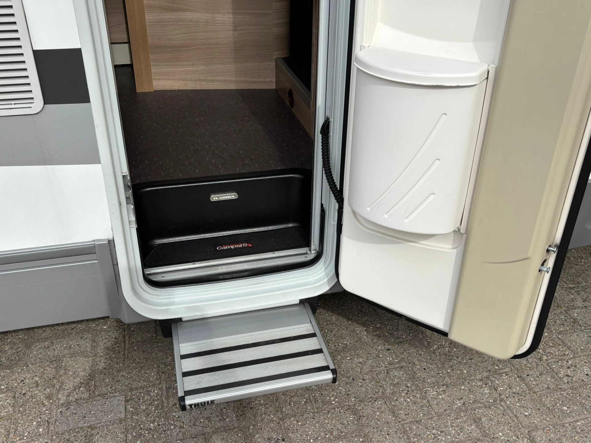 Hoofdafbeelding Adria CORAL S 670SL