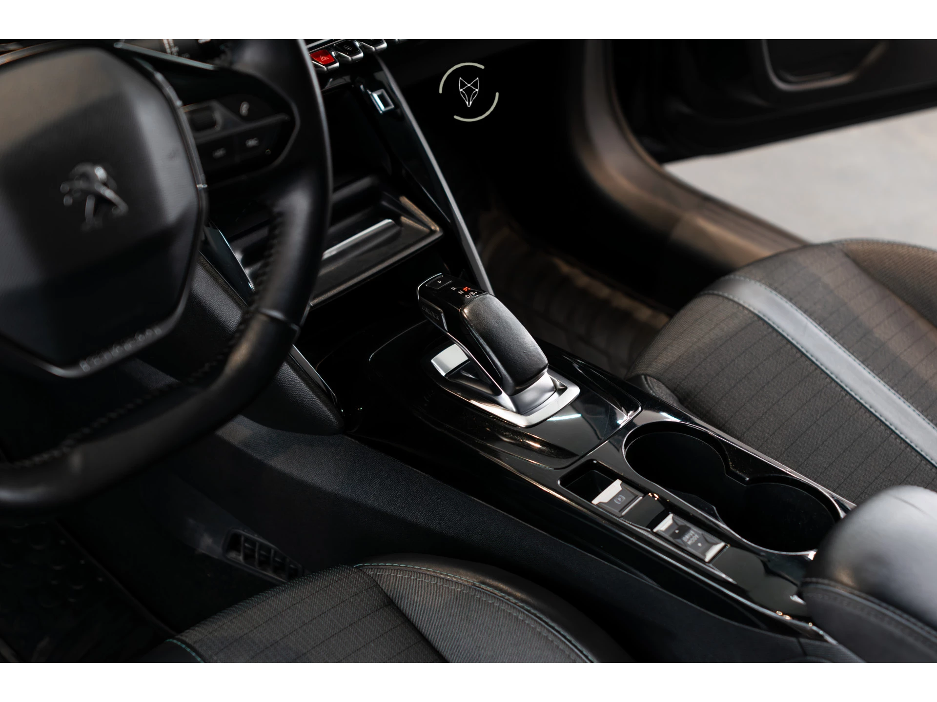 Hoofdafbeelding Peugeot e-208