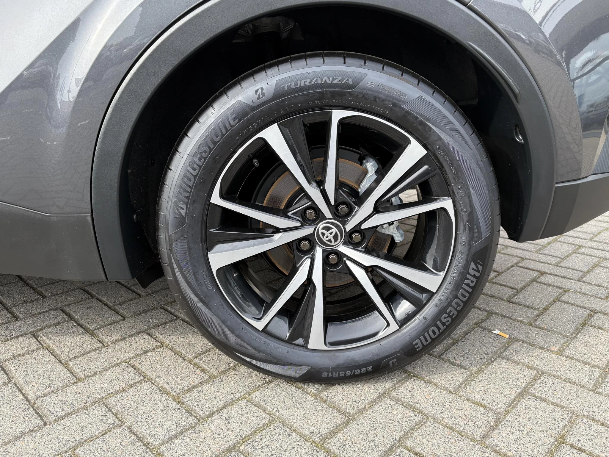 Hoofdafbeelding Toyota C-HR
