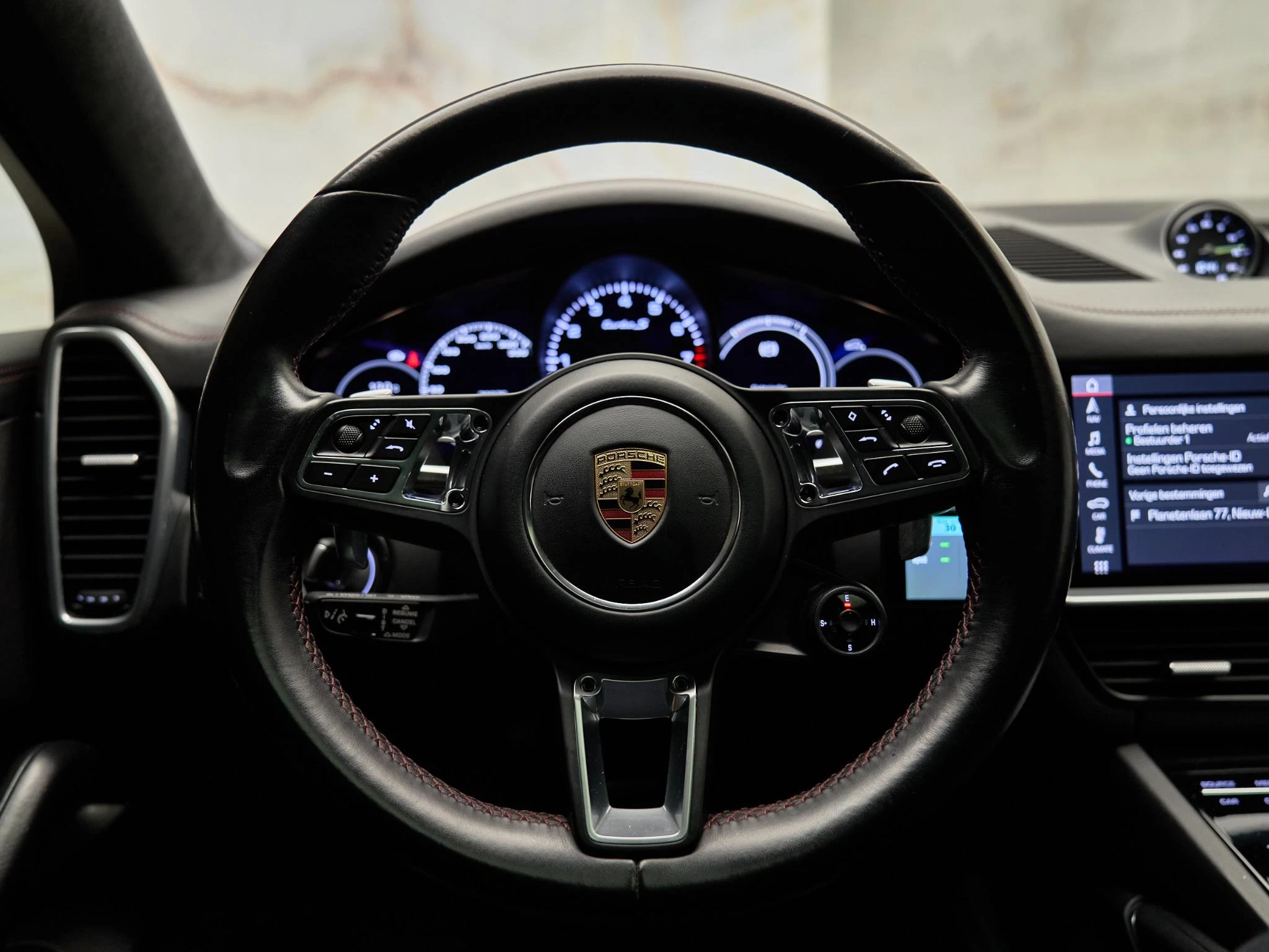 Hoofdafbeelding Porsche Cayenne