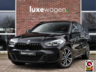 Hoofdafbeelding BMW X2 BMW X2 xDrive25e M-Sport Pano HUD El-zetels Camera Carplay 19inch