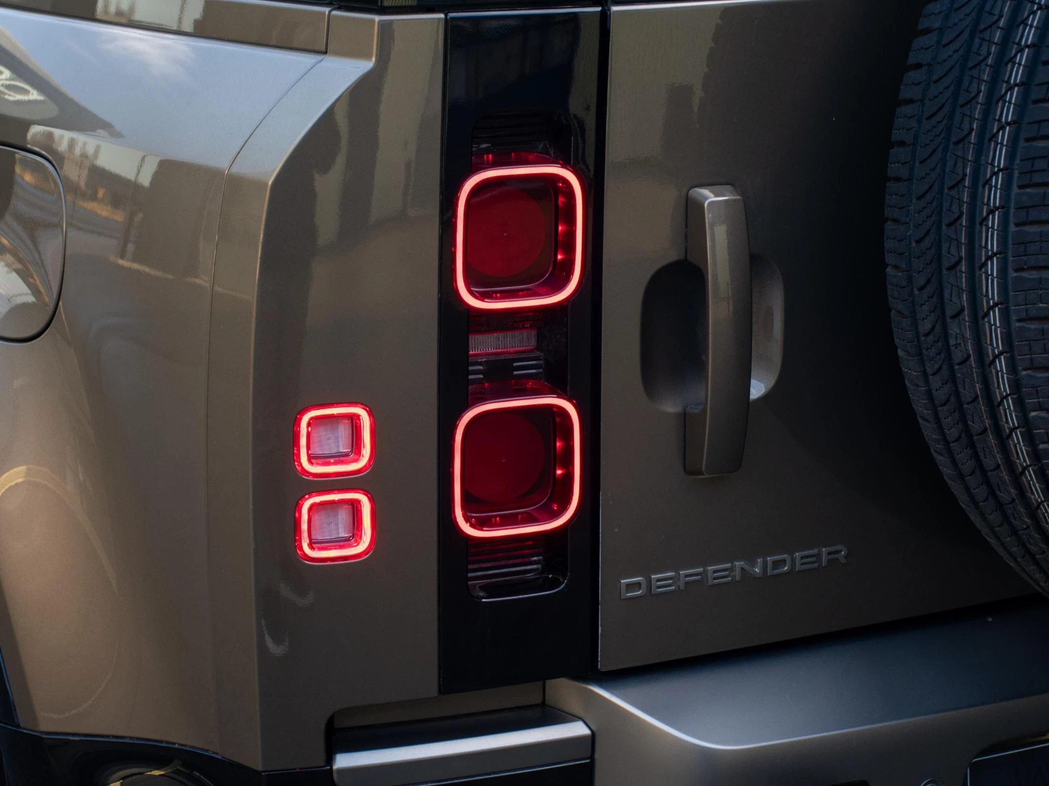 Hoofdafbeelding Land Rover Defender