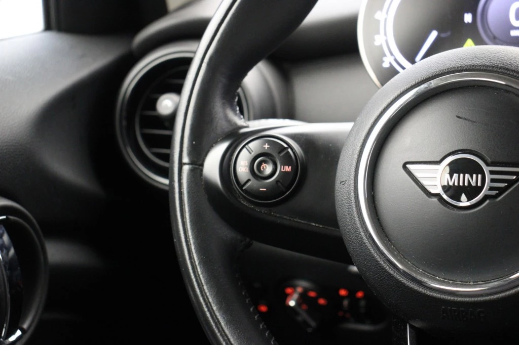 Hoofdafbeelding MINI One