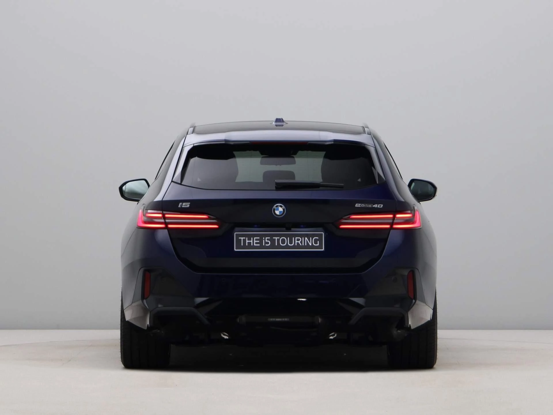 Hoofdafbeelding BMW i5