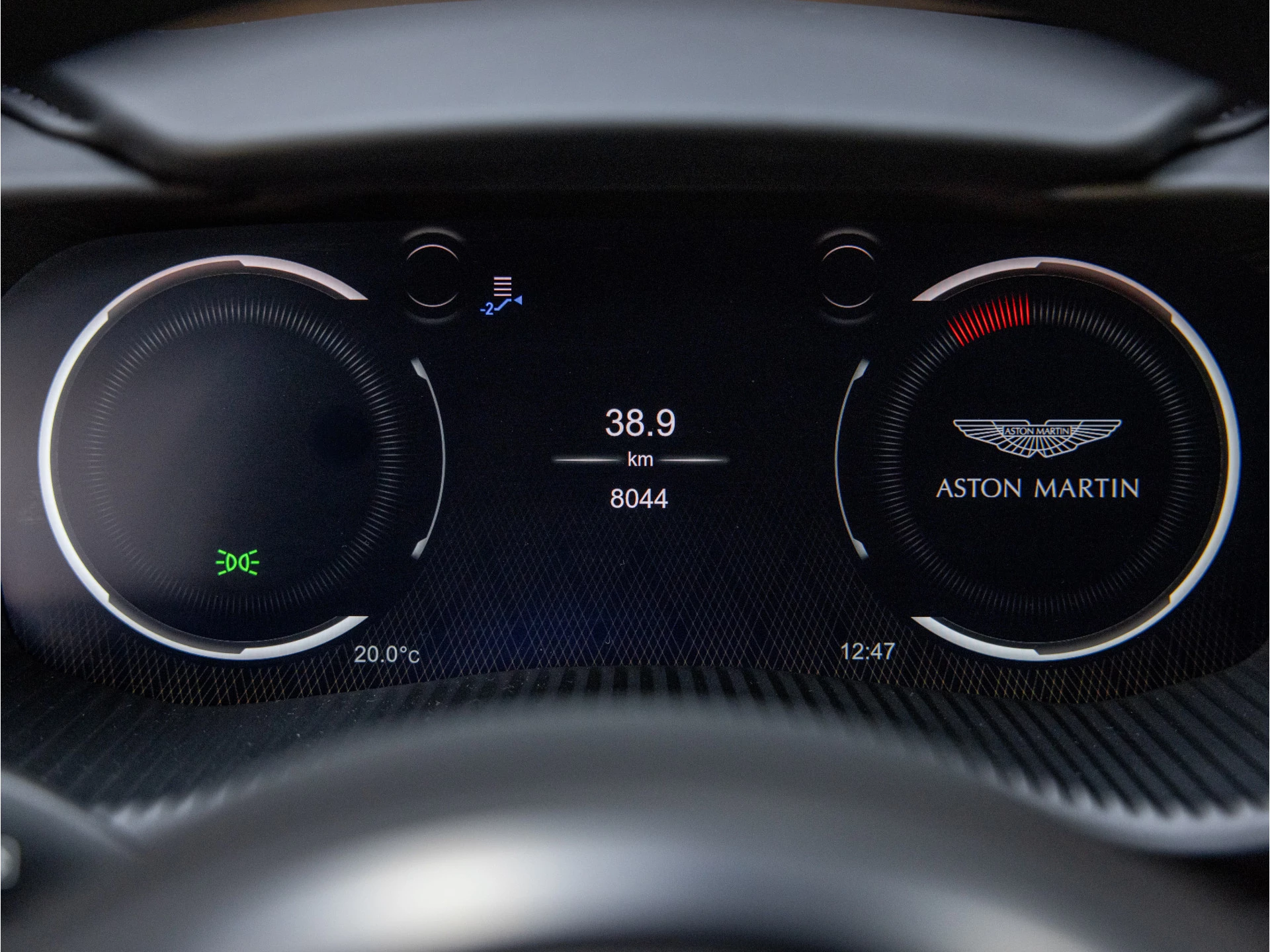 Hoofdafbeelding Aston Martin DBX