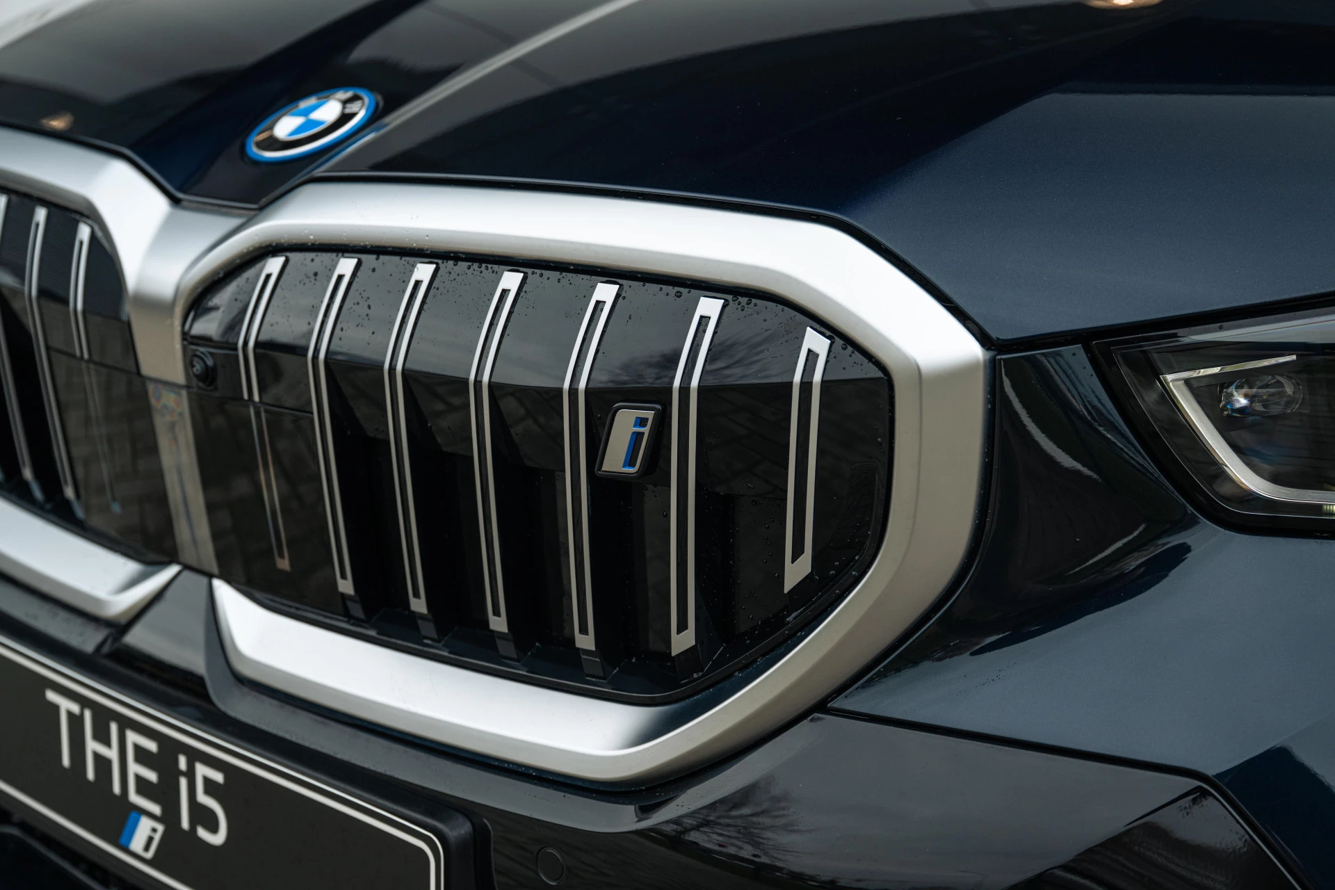 Hoofdafbeelding BMW i5