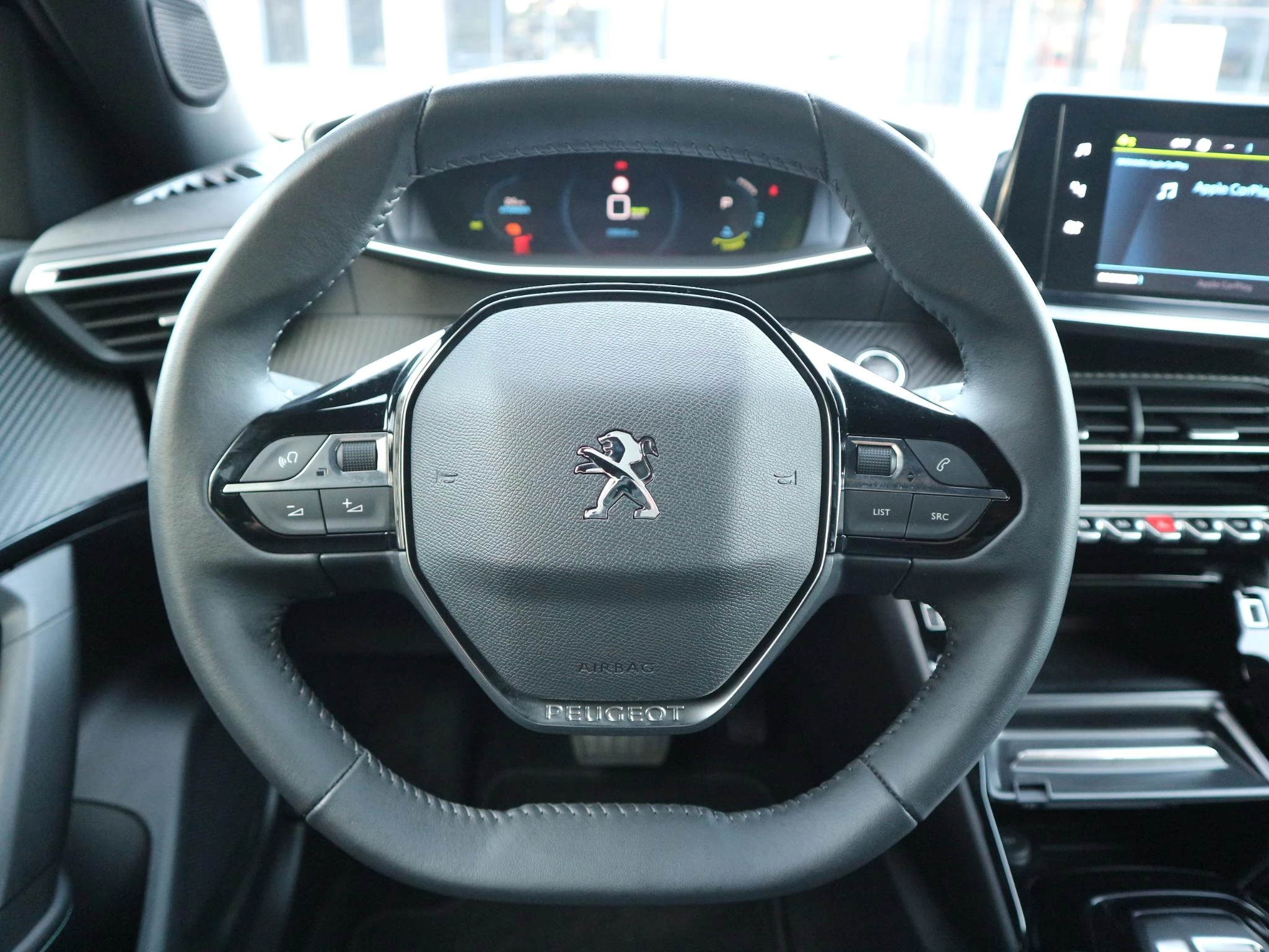 Hoofdafbeelding Peugeot e-2008