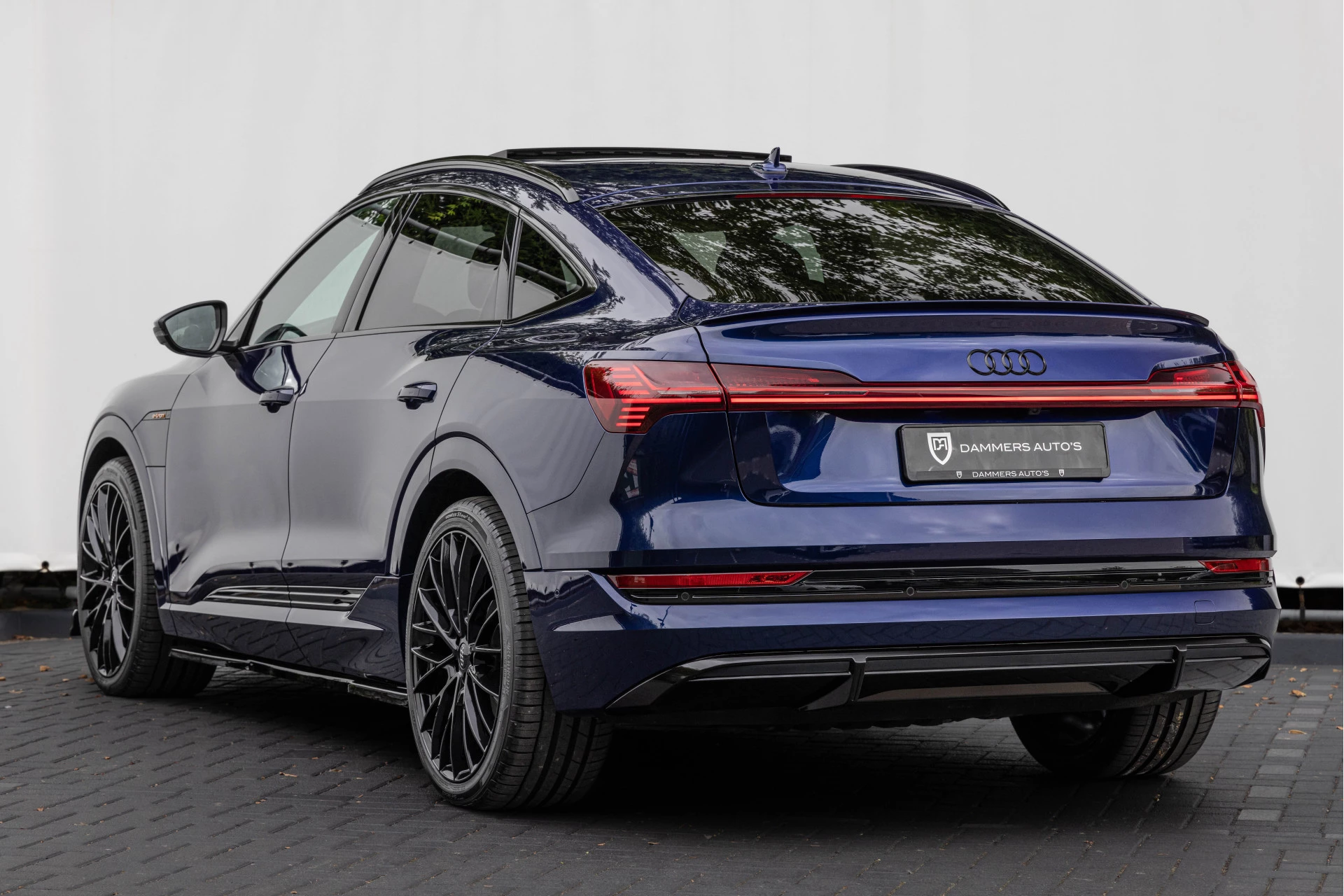 Hoofdafbeelding Audi e-tron