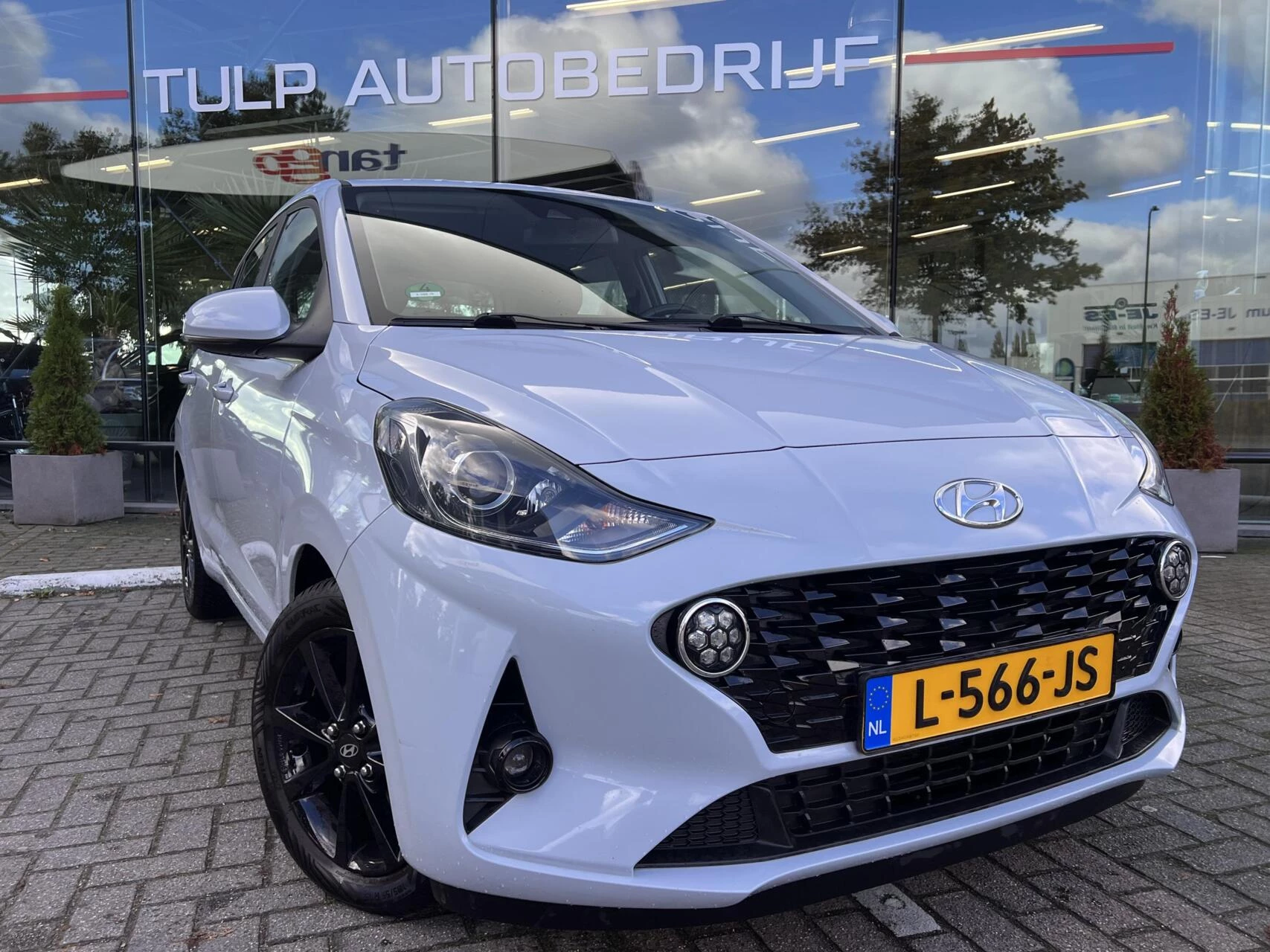 Hoofdafbeelding Hyundai i10