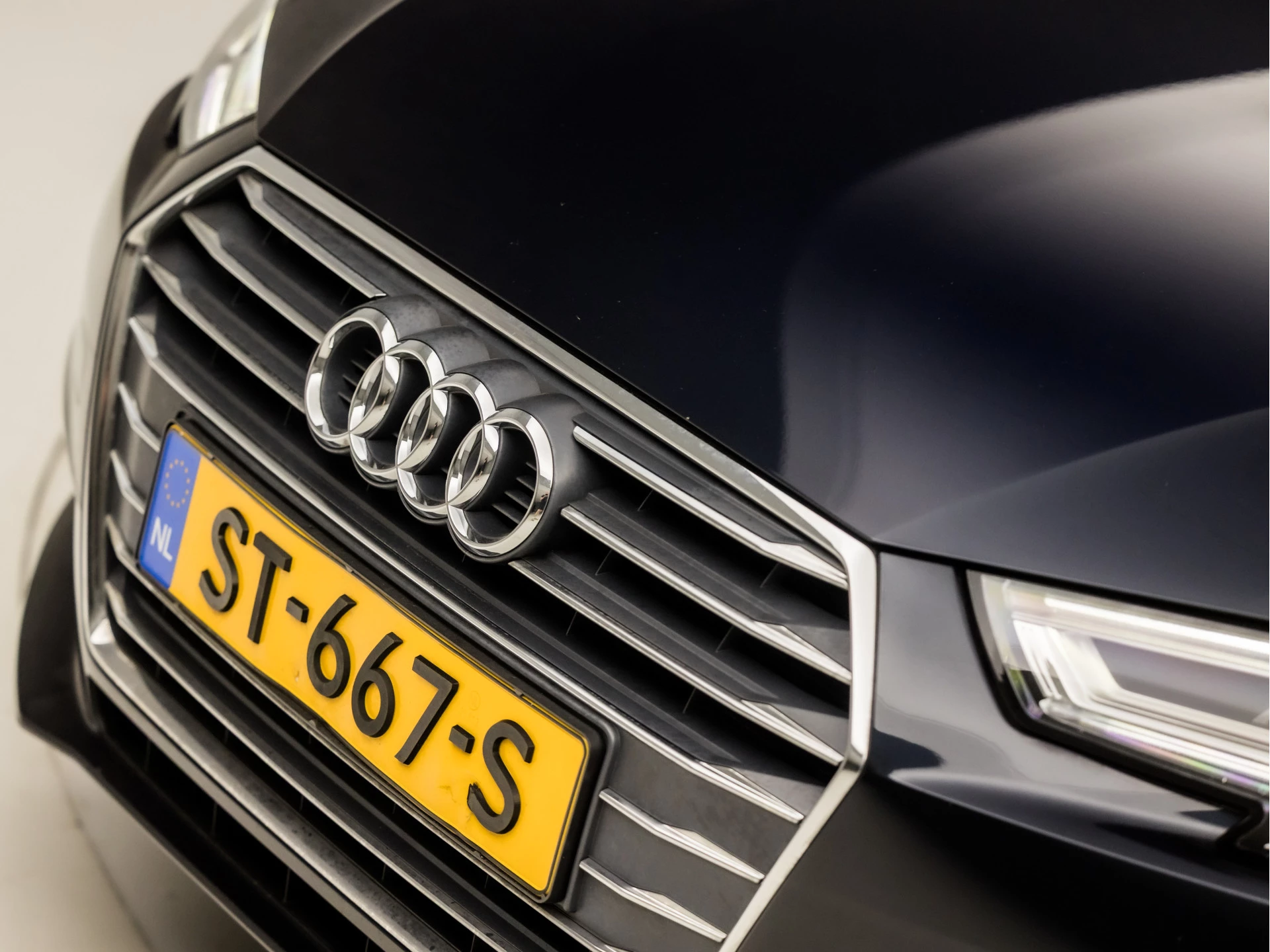Hoofdafbeelding Audi A4