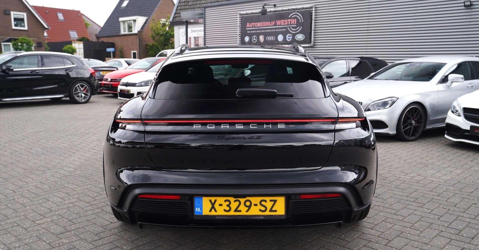 Hoofdafbeelding Porsche Taycan